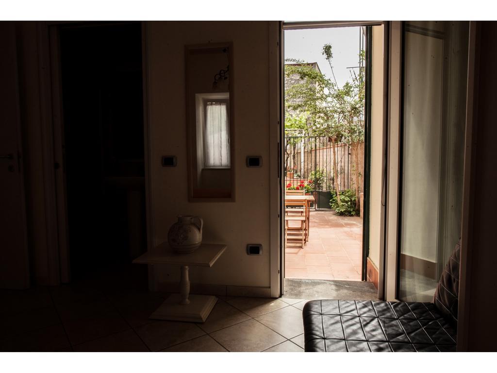 Casa Vacanze Il Gatto Rosso Trecase Стая снимка